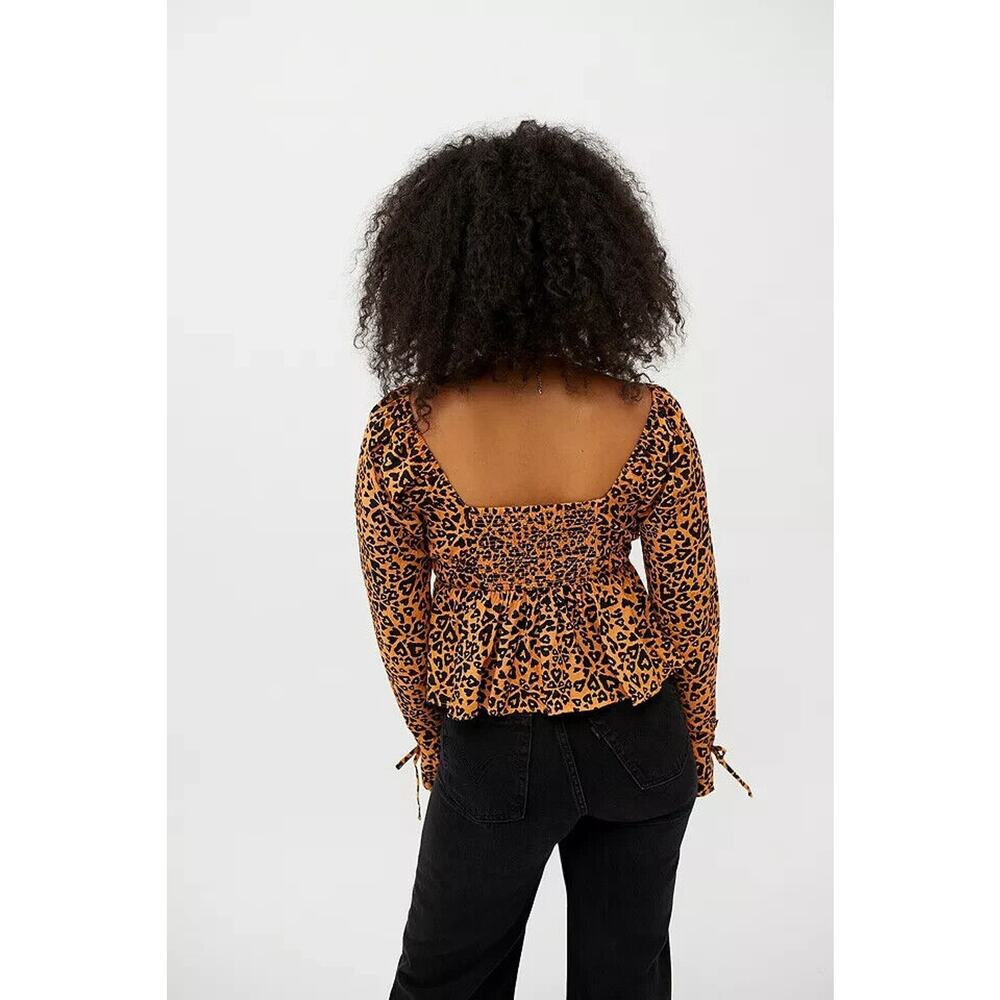 Urban Outfitters Womens Blouse Sz M Ava‎ Smocked Heart Leopard Print NEW - Picture 4 of 11